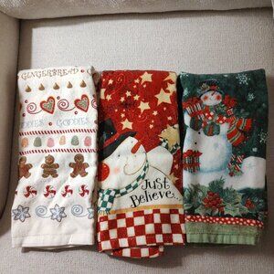 Holiday hand towels set of three